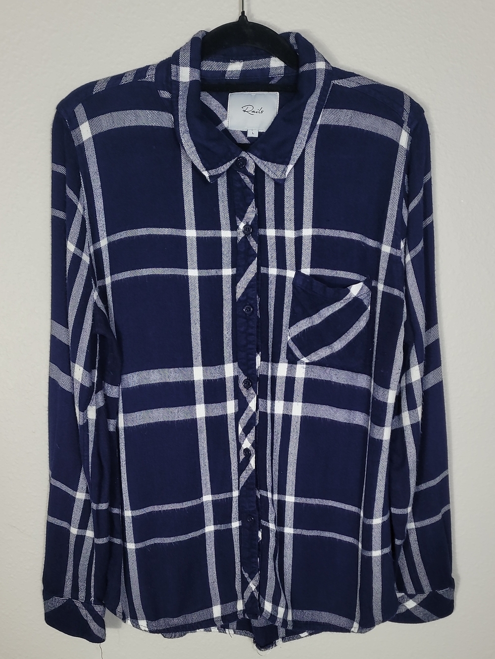 Rails Plaid Button Up Shirt Size Large Blue White Long Sleeve Rayon Flannel